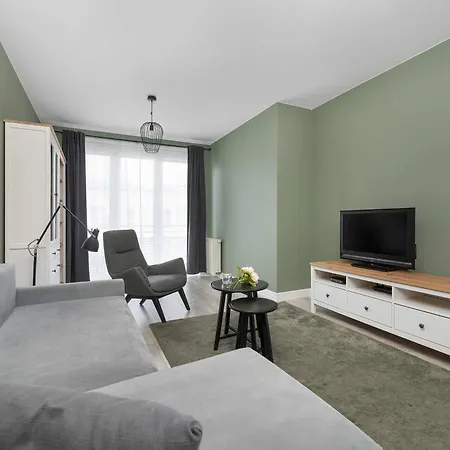 Cozy With A Balcony Near Parks And The Partynice Racetrack By Renters * Wrocław